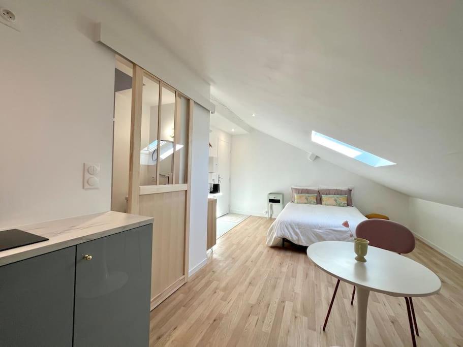 Studio Jade : Charmant Logement Place Clemenceau Apartment Pau Exterior photo