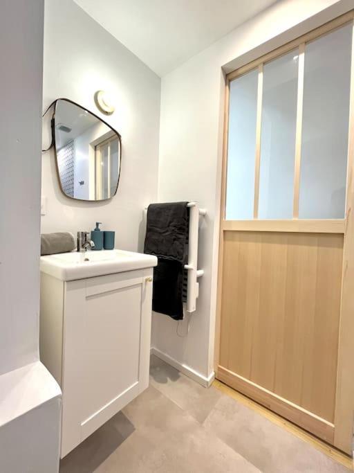 Studio Jade : Charmant Logement Place Clemenceau Apartment Pau Exterior photo