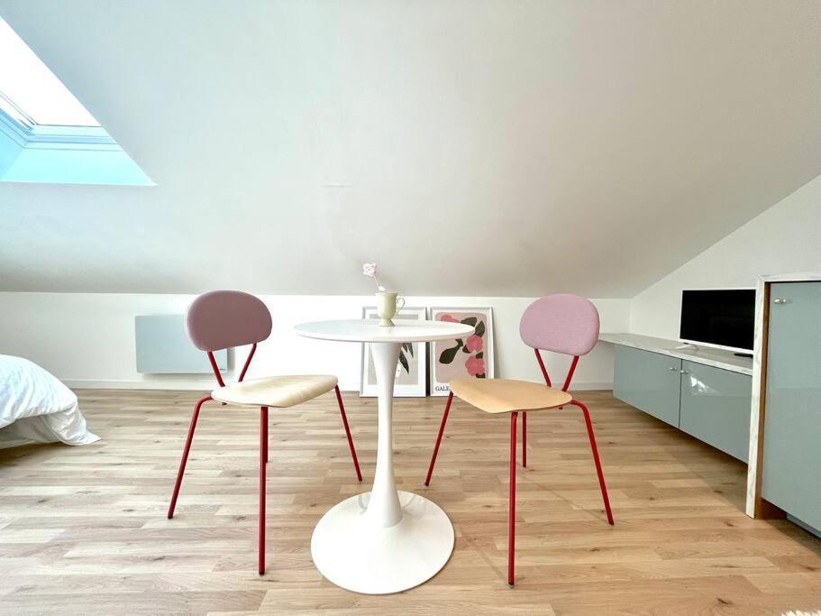 Studio Jade : Charmant Logement Place Clemenceau Apartment Pau Exterior photo