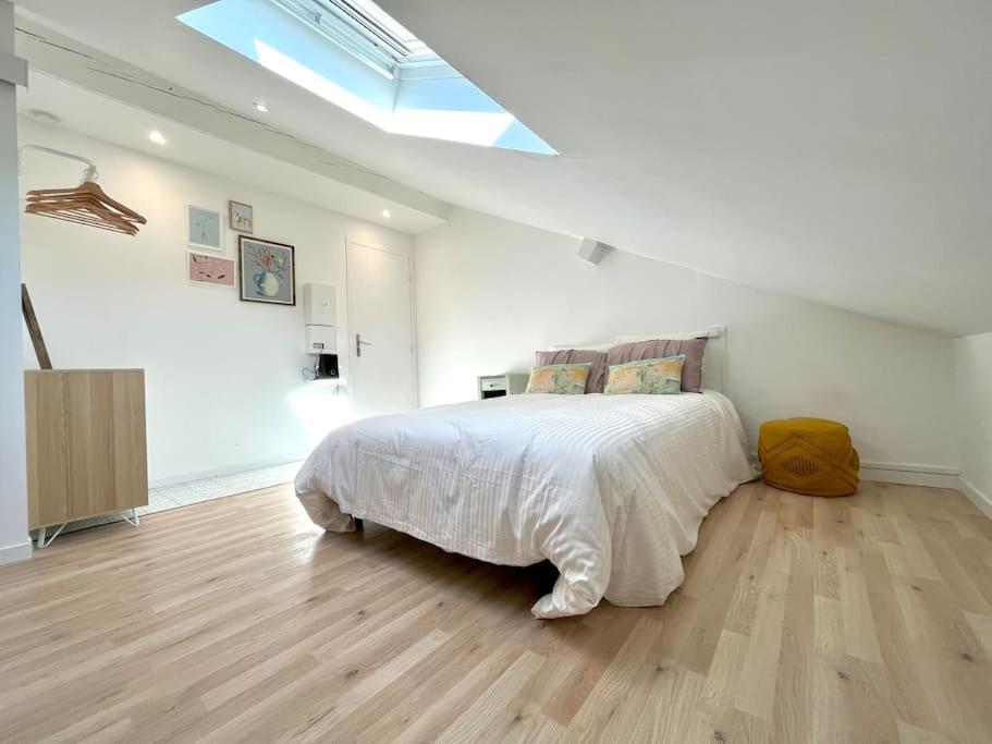 Studio Jade : Charmant Logement Place Clemenceau Apartment Pau Exterior photo