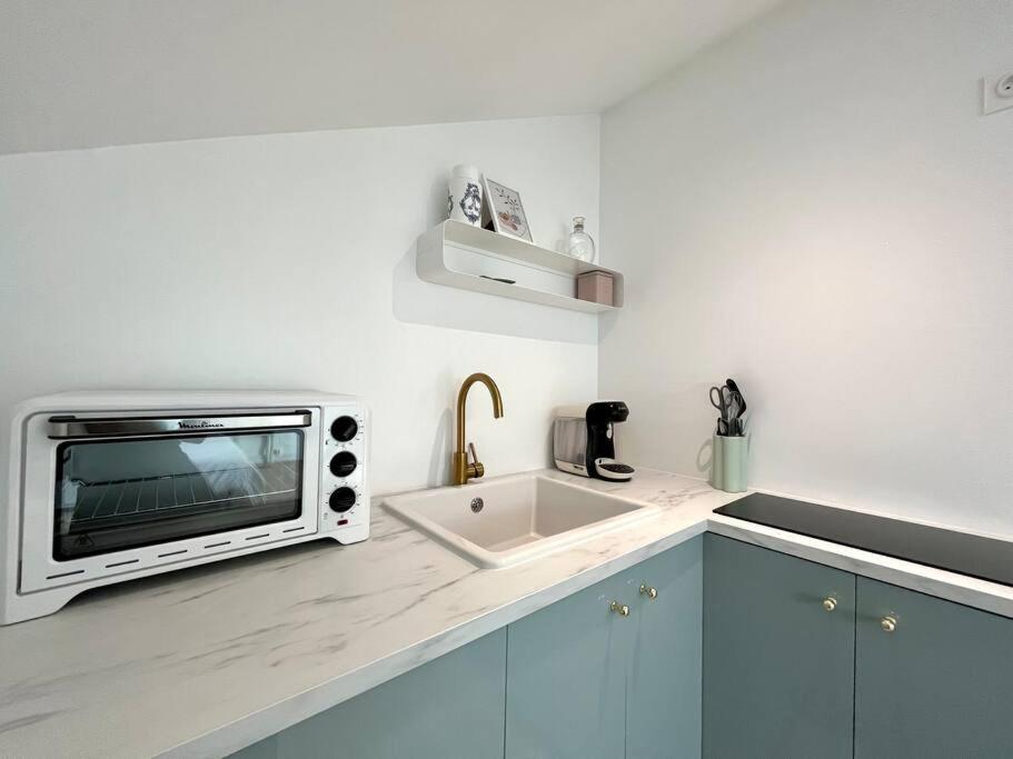 Studio Jade : Charmant Logement Place Clemenceau Apartment Pau Exterior photo