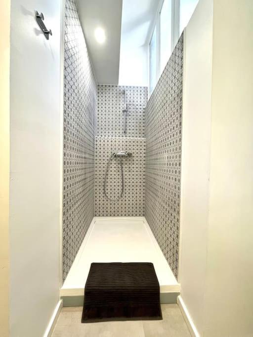 Studio Jade : Charmant Logement Place Clemenceau Apartment Pau Exterior photo